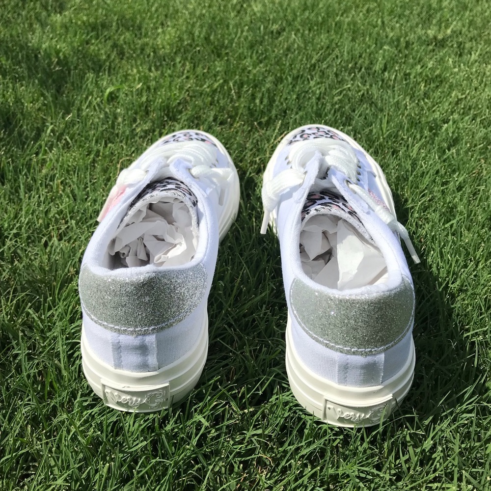 Gypsy Jazz Tennis Shoe View 3